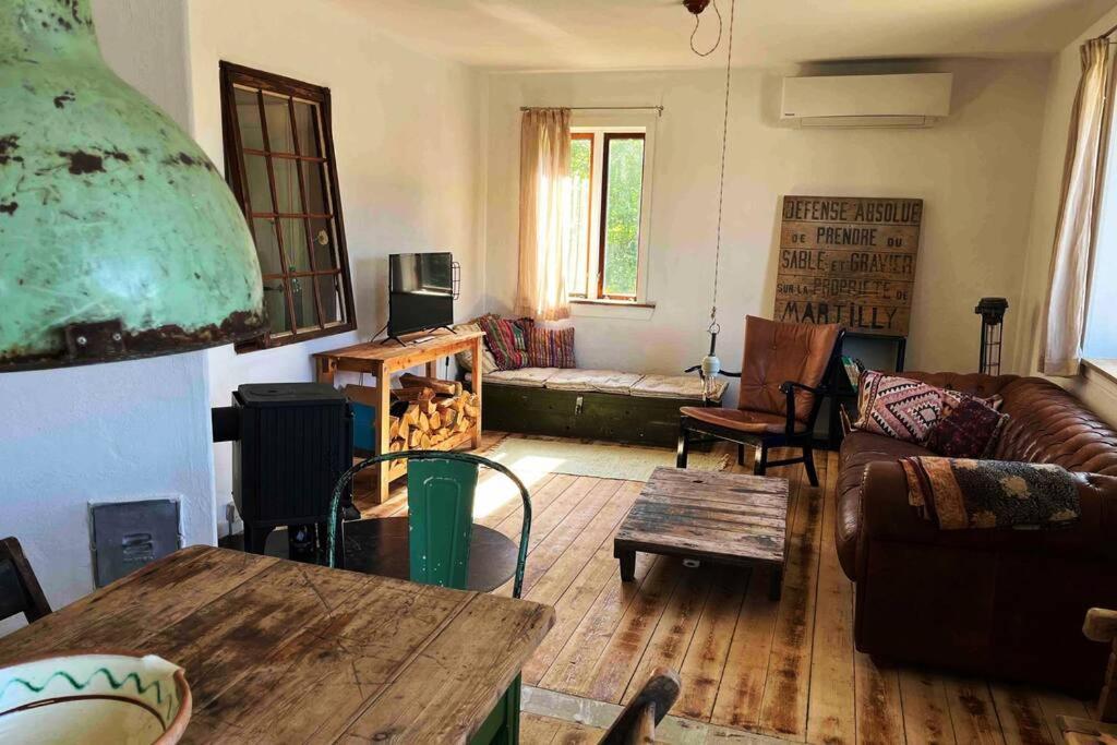 The Old Soap House - Stylish And Close To Beach Vang  외부 사진