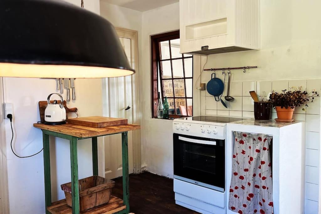The Old Soap House - Stylish And Close To Beach Vang  외부 사진